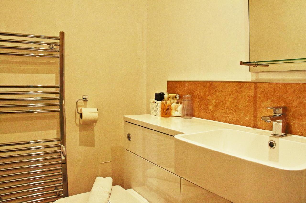 Отель Haven Crest Уитби Экстерьер фото
